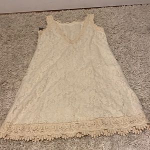 Cream laced Zara dress size medium